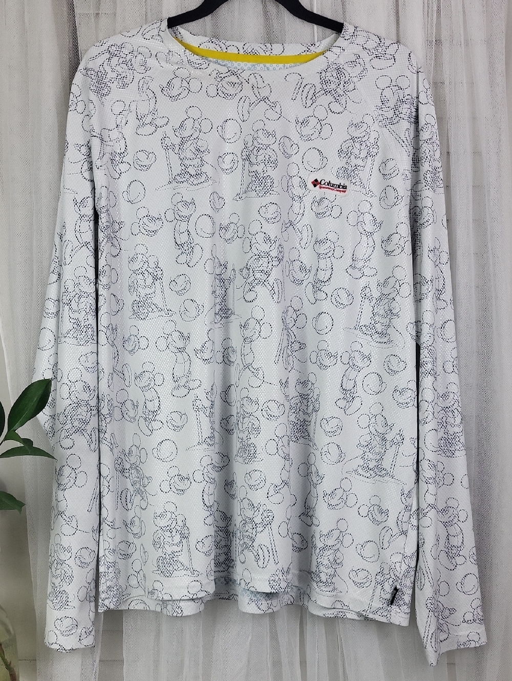Columbia x Disney Mickey‎ Mouse Collection Long Sleeve Rash Guard. Size XXL